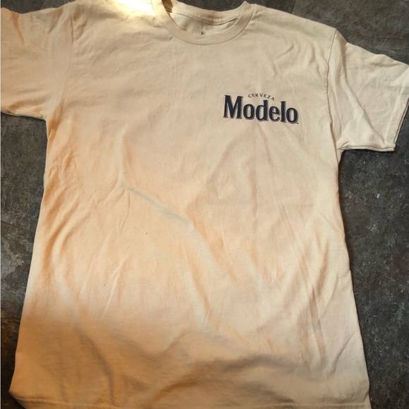 Modelo Rodeo Graphic Tee - Picture 4 of 4